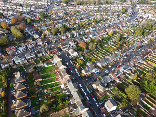 英国城镇和住宅的高角度视图图片下载