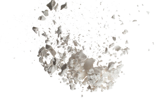 木薯粉炸飞，白色粉末状的木薯粉在空中飘落。木薯淀粉是单质材料。眼影迷化妆师。白色背景隔离图片下载