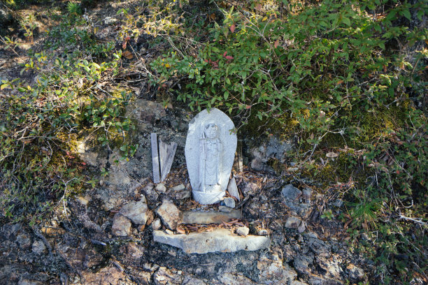 熊野古道上的地藏图片下载