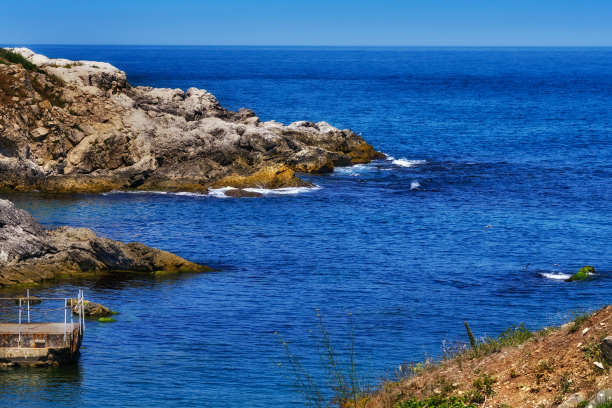 美丽的黑海之滨，伊斯坦布尔图片下载