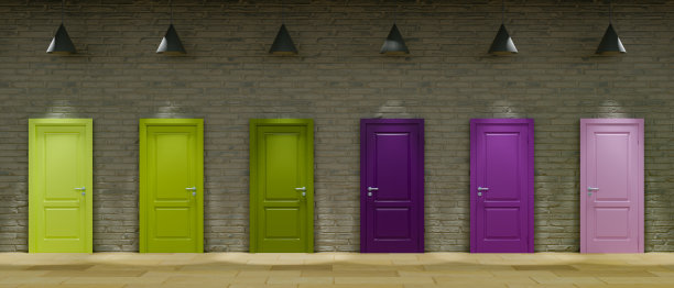 不同颜色的门。图片下载