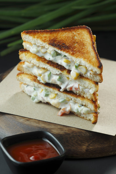 玉米奶酪面包吐司图片下载