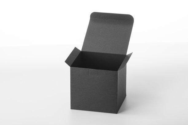 黑盒子在白色背景与剪辑路径图片下载