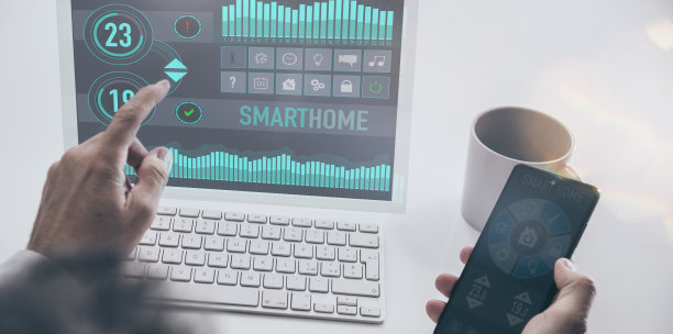 虚拟pc上的智能家居应用。Domotic，技术自动化，遥控系统概念图片下载