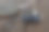 适配器的图片连同充电电缆的'C'引脚放在桌子上。通用电缆，引脚，充电器，Type-C, USB，端口，手机，平板电脑，笔记本电脑，电子产品，小工具，欧盟，印度，全球，美国，苹果。图片下载