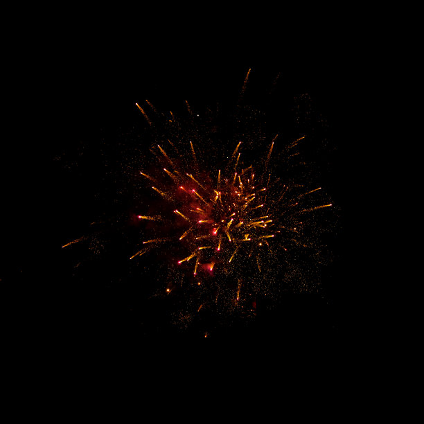 黑色背景上的烟火图片下载