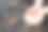 一个女人的手捧着清澈的河水，复制空间图片下载