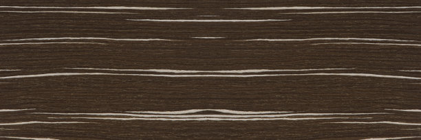 木材的纹理带有条纹。天然非洲木材纹理与斑马图案。高分辨率的照片，一个棕色的黑色板。图片下载