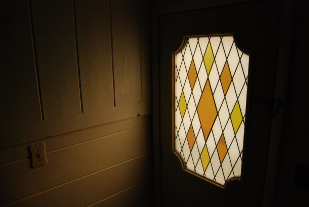 复古彩色玻璃门图片下载