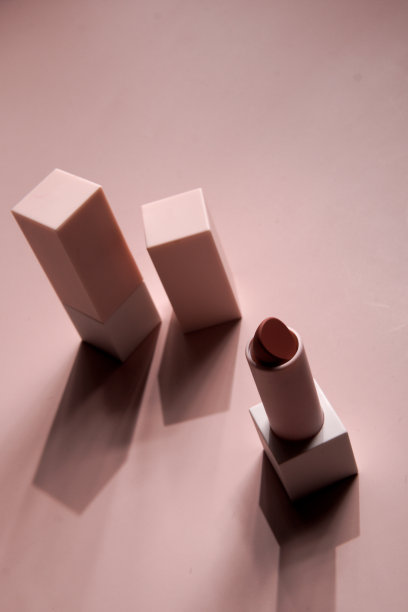 口红与现代粉色案件从上面看图片下载