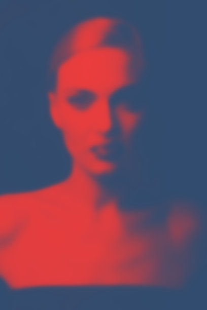 抽象模糊和嘈杂的女性肖像剪影图片下载