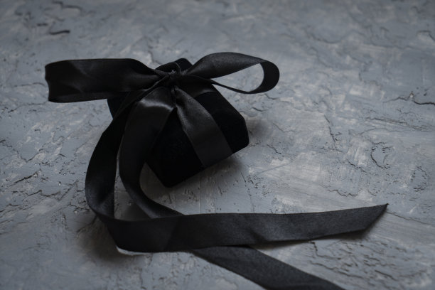 彩带礼盒图片下载