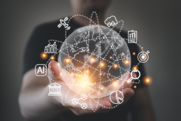 男子手持地球地球仪网络与图标在手。全球商业连接，先进的通信互联网理念。图片下载