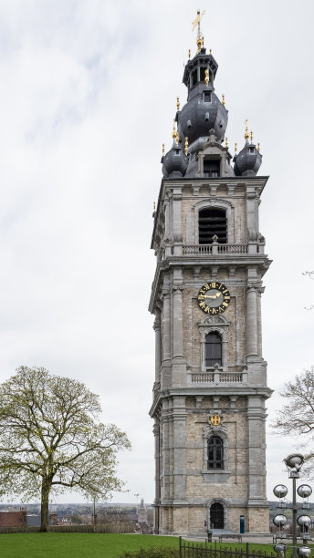 比利时瓦隆尼亚的蒙斯钟楼图片下载