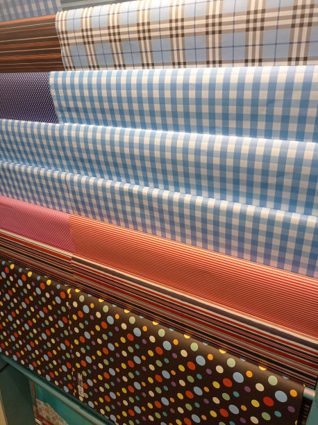 蓝色格子纹理的包装纸图片下载