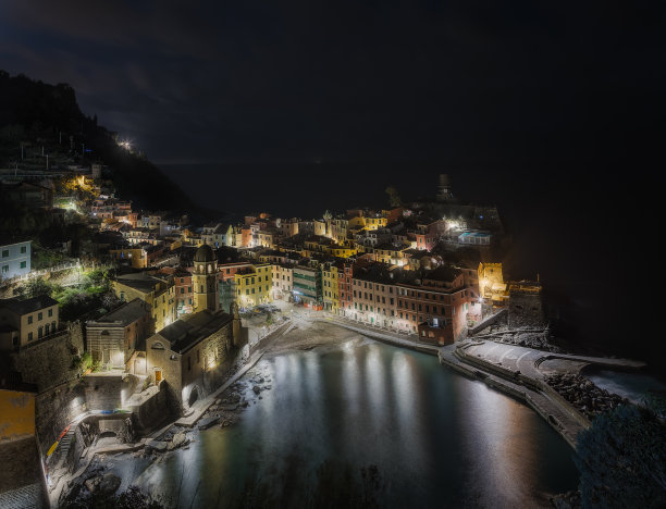 Vernazza的夜晚图片下载