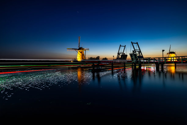 荷兰Kinderdijk的风车照片图片下载