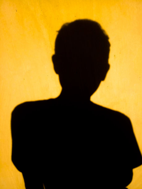 黑色阴影与黄色边界图片下载