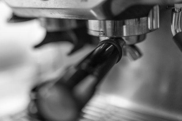 Chrome特写浓缩咖啡机图片下载