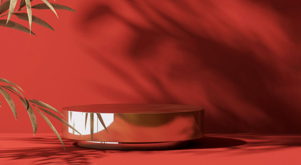 闪亮的金色圆钢讲台上的红色台子，竹子在阳光下，叶影在墙的背景图片下载
