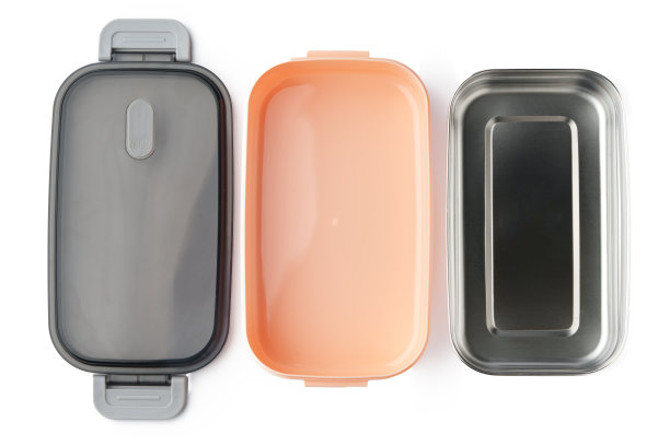 白色背景的塑料食品盒图片下载