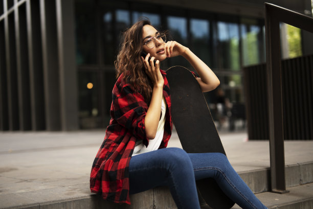 年轻女子的肖像自拍照片图片下载