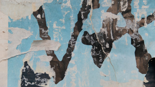 撕街海报背景与文字，凌乱和抽象的纸拼贴图片下载