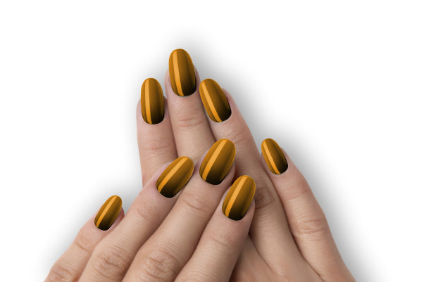 时尚的金色美甲设计在美丽的白色背景图片下载