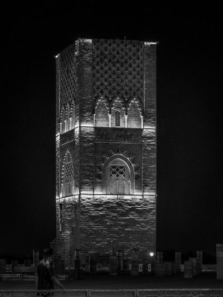 夜间的哈桑塔图片下载