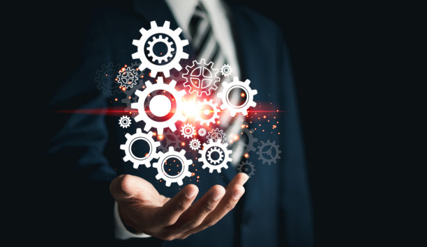 商人与齿轮虚拟界面。业务流程分析和创新与全球网络连接。成功的概念。图片下载