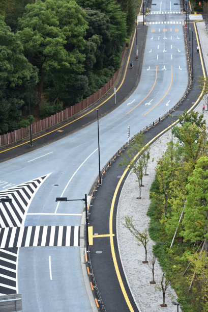 没有汽车的道路图片下载