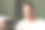 一个年轻的未剃须男子的肖像与美丽的发型图片下载