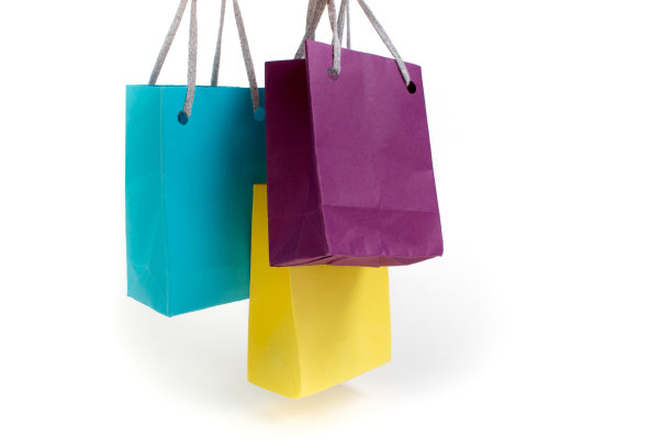 白色背景把手的纸质购物袋。用于设计的模型。黑色星期五图片下载