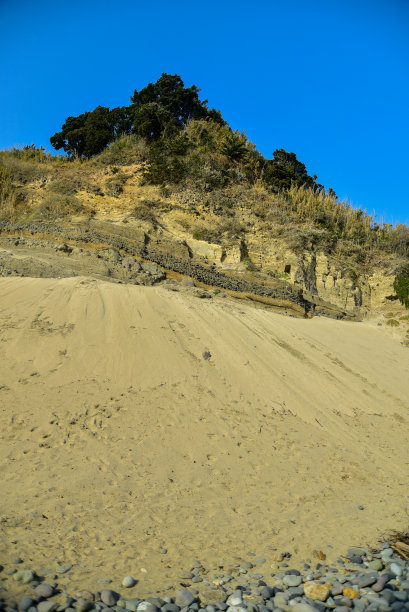 日本用沙子建造的滑雪场图片下载