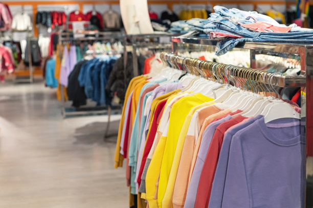 童装店的现代童装棉衣收藏。有选择性的重点图片下载