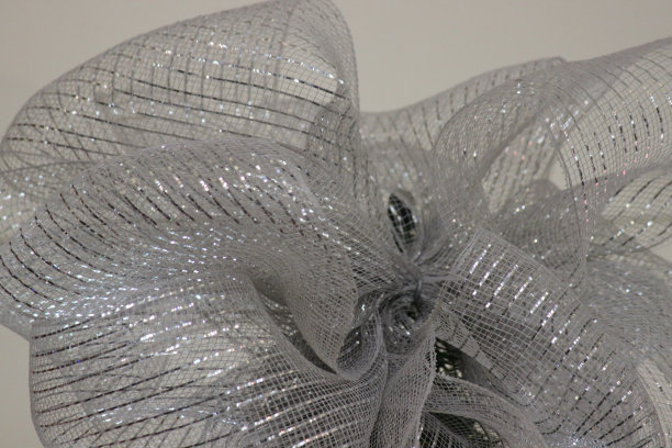 银缎带蝴蝶结图片下载