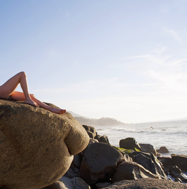 日光浴图片下载