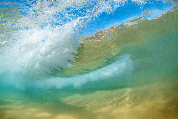 水下浪桶图片下载