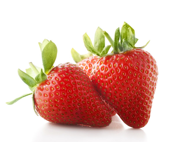 草莓分离在白色上图片下载