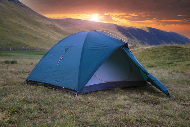 山区旅游帐篷图片下载