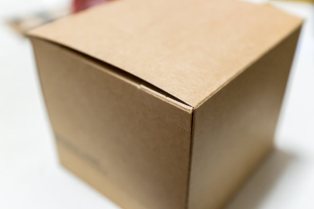 牛皮纸盒子图片下载