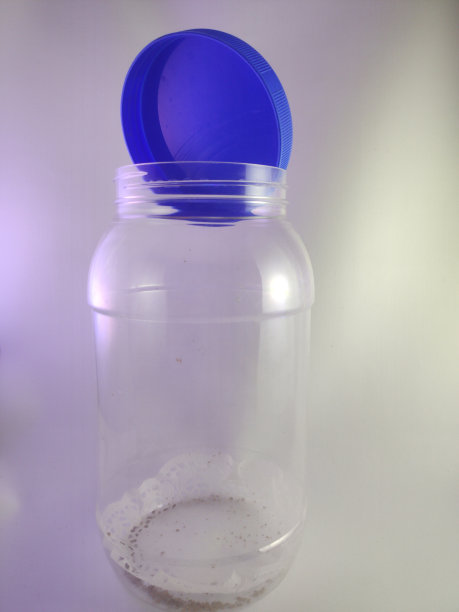 一公斤的大塑料瓶图片下载