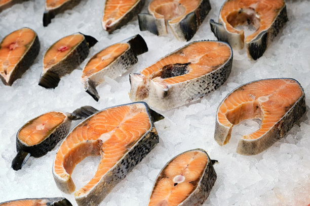 切好的海鱼片的特写。有选择性的重点。图片下载