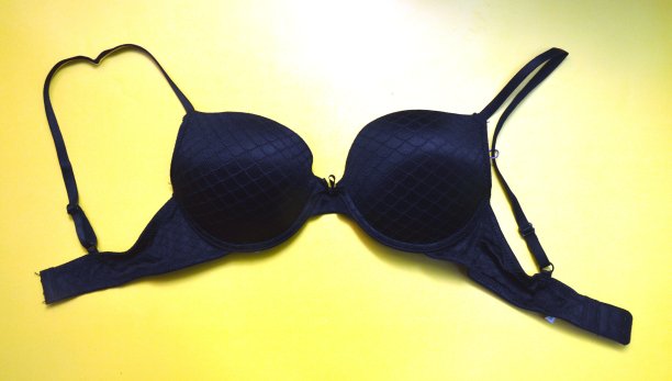 蕾丝性感内衣图片下载