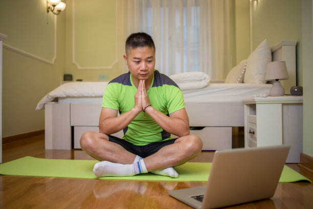 在家锻炼图片下载