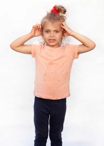 小女孩头痛图片下载