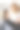美发师在美容院为顾客理发。图片下载