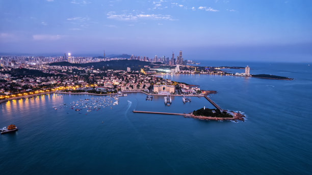 航拍青岛湾区夜景图片下载