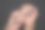 女性手与时尚的彩色凝胶指甲设计。美容治疗理念。时尚丙烯酸凝胶。图片下载