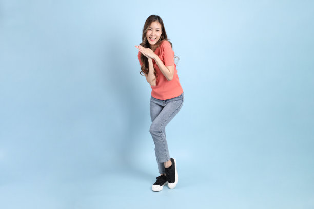 休闲亚洲女性图片下载